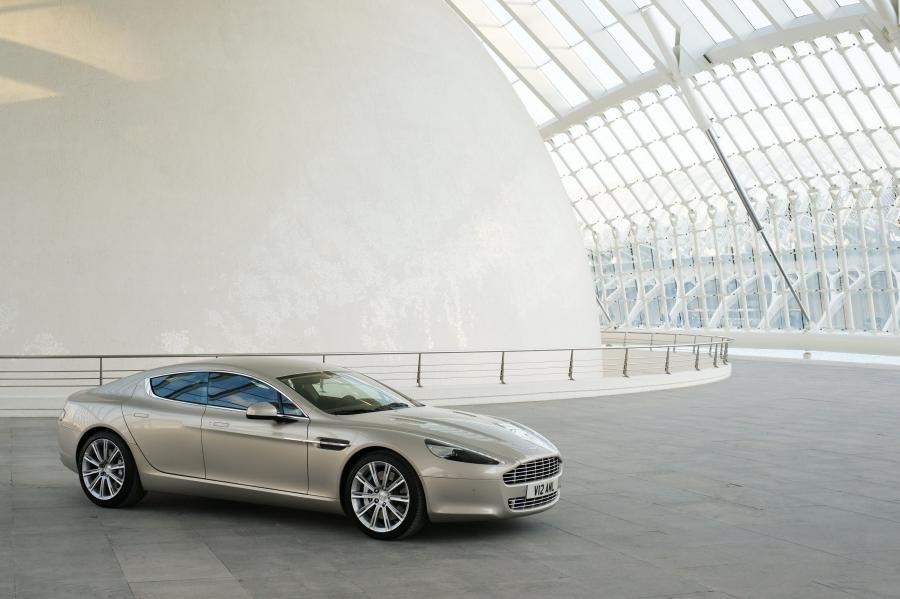  Aston Martin Rapide 2010 года  (фото 31 из 190)
